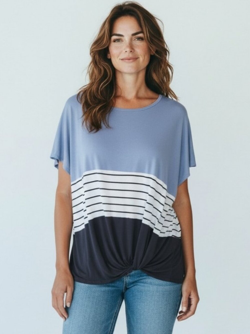 NWT 24/7 Maurices Blue, White & Black Knit Short Sleeve Top